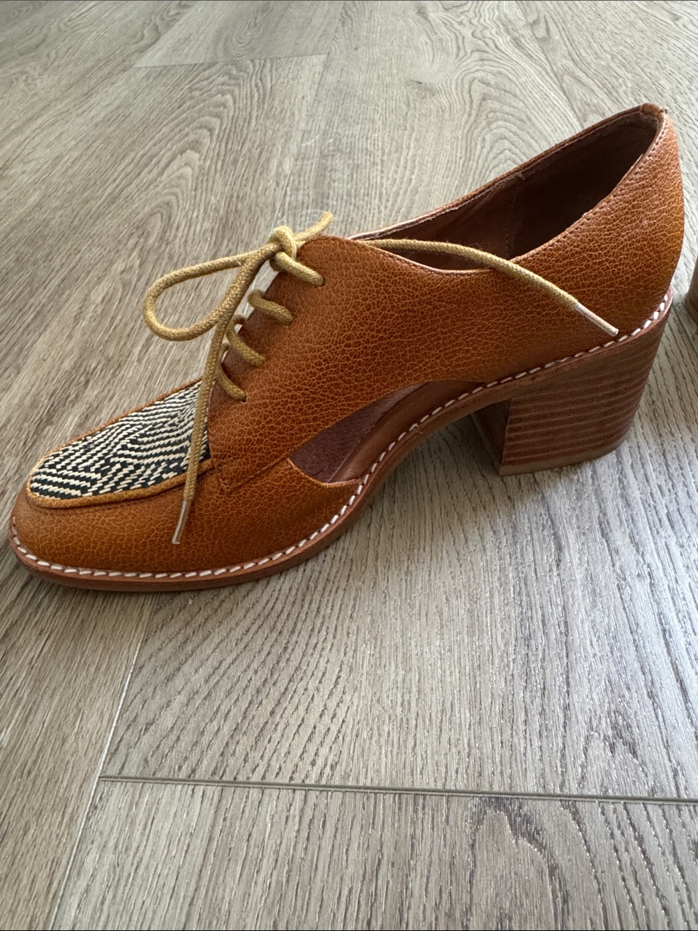 Jeffrey Campbell Tan Leather Oxfords with Black-and-White Woven Vamp - Picture 3 of 6